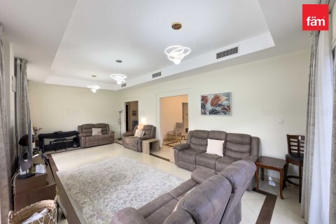 Villa in Dubai 3 bedrooms, 574.9 sq.m. № 70678 - photo 5