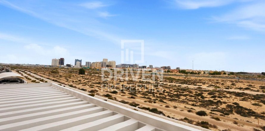 Apartamento en Liwan, Dubai Land, Dubai, 3 dormitorios, 153.94 m², № 129956