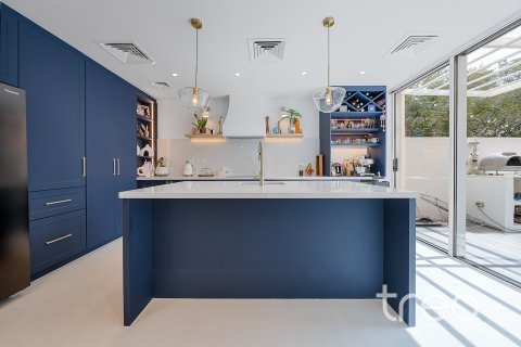 Купить виллу в Арабиан Ранчес, Дубай: 4 спальни, 224.64м², № 138009 - фото 14