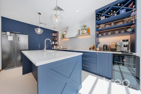 Купить виллу в Арабиан Ранчес, Дубай: 4 спальни, 224.64м², № 138009 - фото 9