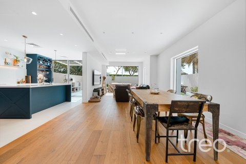 Купить виллу в Арабиан Ранчес, Дубай: 4 спальни, 224.64м², № 138009 - фото 15