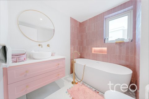Купить виллу в Арабиан Ранчес, Дубай: 4 спальни, 224.64м², № 138009 - фото 5
