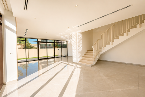 Adosado en DAMAC Hills (Akoya by DAMAC), Dubai, 4 dormitorios, 477.52 m², № 138014 - foto 17