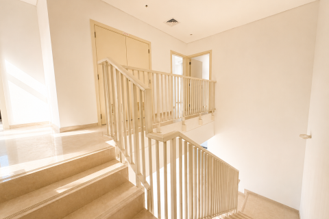 Adosado en DAMAC Hills (Akoya by DAMAC), Dubai, 4 dormitorios, 477.52 m², № 138014 - foto 7