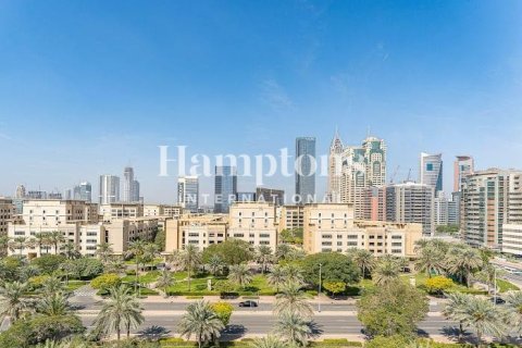 Apartment in Greens, Dubai 1 bedroom, 71.25660100 sq.m. № 100546 - photo 4