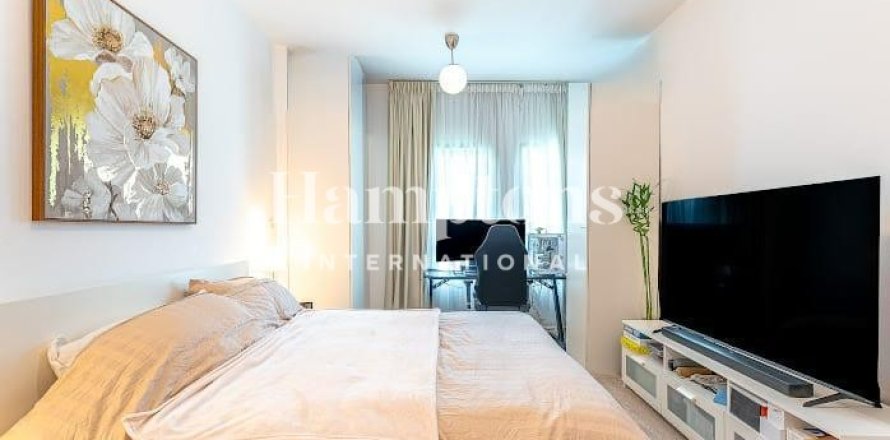 Apartment in Greens, Dubai 1 bedroom, 71.2566 sq.m. № 100546