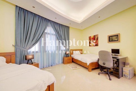 Villa in Emirates Hills, Dubai 7 bedrooms, 1723.71947491 sq.m. № 100544 - photo 6