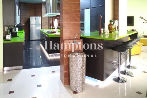 Villa in Emirates Hills, Dubai 7 bedrooms, 1723.71947491 sq.m. № 100544 - photo 5