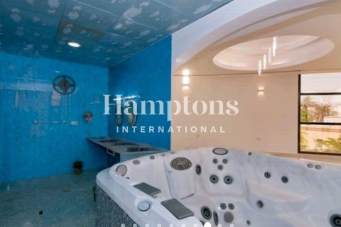 Villa in Emirates Hills, Dubai 7 bedrooms, 1723.71947491 sq.m. № 100544 - photo 24