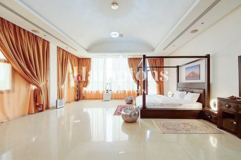 Villa in Emirates Hills, Dubai 7 bedrooms, 1723.71947491 sq.m. № 100544 - photo 21