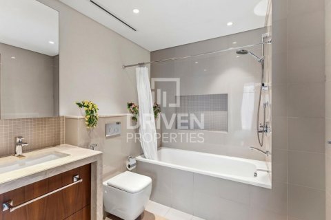 Apartamento en Boulevard Point, Downtown Dubai (Downtown Burj Dubai), Dubai, 2 dormitorios, 132.2 m², № 142997 - foto 18