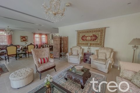Villa à Legacy, Jumeirah Park, Dubai, 4 chambres, 402.73 m², № 119730 - photo 3