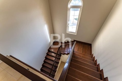 Снять в аренду виллу в Арабиан Ранчес, Дубай: 3 спальни, 351м², № 22220 - фото 9