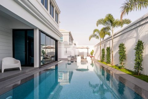 Villa in Falcon City of Wonders, Dubai 5 bedrooms, 619 sq.m. № 22222 - photo 30