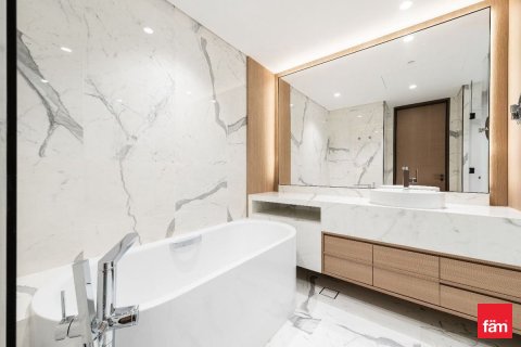 Apartment in Zabeel, Dubai 1 bedroom, 109.9 sq.m. № 69678 - photo 9