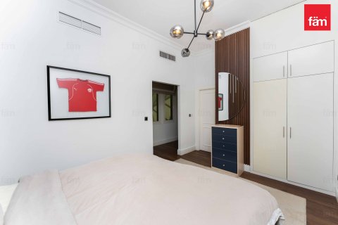 Villa en Dubai, 5 dormitorios, 1112.3 m², № 69679 - foto 30