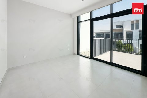 Villa in Dubai 4 bedrooms, 170.2 sq.m. № 69676 - photo 2