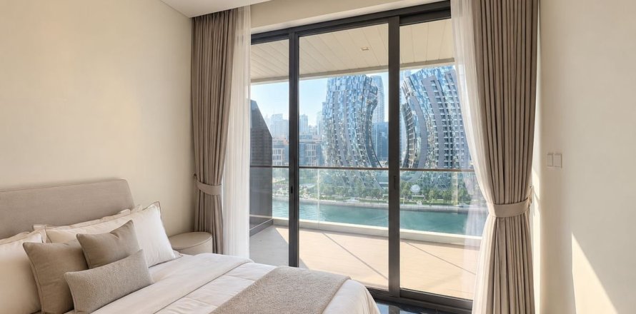 Dúplex en Business Bay, Dubai, 2 dormitorios, 231 m², № 141783