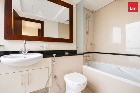 Apartment in The Views, Dubai 2 bedrooms, 131.5 sq.m. № 141787 - photo 17