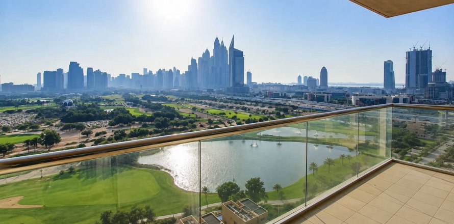 Apartment in The Views, Dubai 2 bedrooms, 131.5 sq.m. № 141787