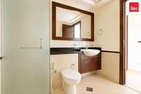 Apartment in The Views, Dubai 2 bedrooms, 131.5 sq.m. № 141787 - photo 16