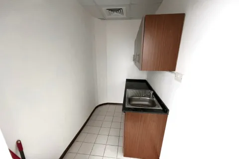 Oficina en Jumeirah Lake Towers, Dubai, 84 m², № 77989 - foto 13