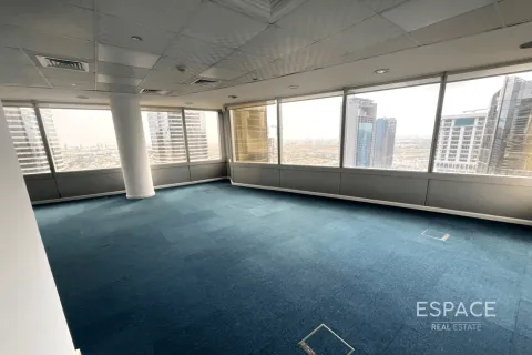 Oficina en Jumeirah Lake Towers, Dubai, 84 m², № 77989 - foto 4