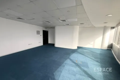 Oficina en Jumeirah Lake Towers, Dubai, 84 m², № 77989 - foto 1