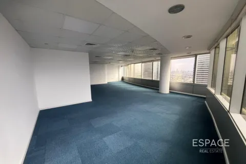 Oficina en Jumeirah Lake Towers, Dubai, 84 m², № 77989 - foto 8