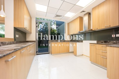 Adosado en wasl gate, Dubai, 3 dormitorios, 232.49997683 m², № 77990 - foto 5