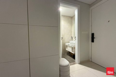 Apartment in Business Bay, Dubai 2 bedrooms, 75.9 sq.m. № 104419 - photo 8