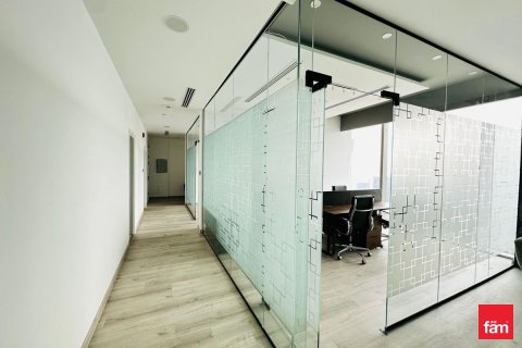 Oficina en Business Bay, Dubai, 81.8 m², № 104401 - foto 8