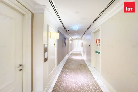 Apartment in Downtown Dubai (Downtown Burj Dubai), Dubai 2 bedrooms, 118.1 sq.m. № 104391 - photo 17