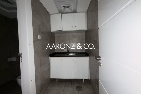 Bureau à Sheikh Zayed Road, Dubai, 182 m², № 95354 - photo 13