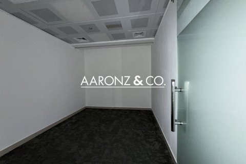 Bureau à Sheikh Zayed Road, Dubai, 182 m², № 95354 - photo 3