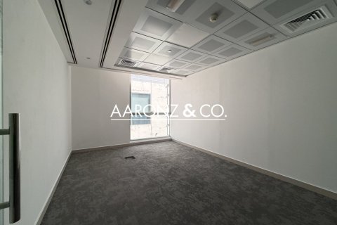 Bureau à Sheikh Zayed Road, Dubai, 182 m², № 95354 - photo 10