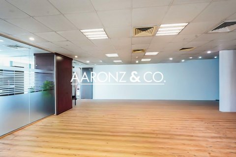 Office in Bayswater, Business Bay, Dubai 160 sq.m. № 95352 - photo 3