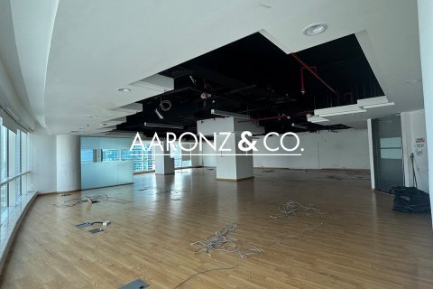 Oficina en Business Bay, Dubai, 304 m², № 95362 - foto 9