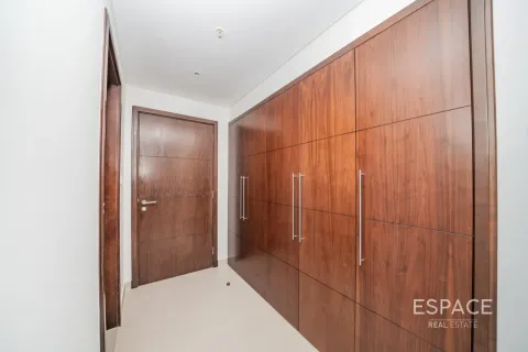 Apartment in Dubai Marina, Dubai 2 bedrooms, 125 sq.m. № 122892 - photo 10