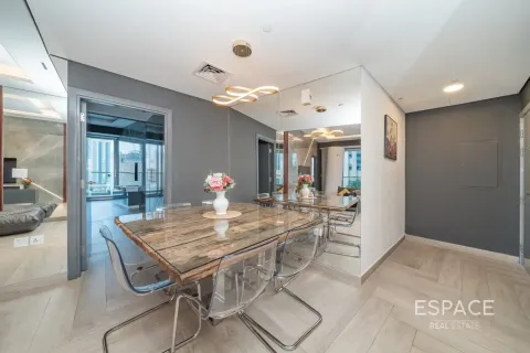 Apartment in Dubai Marina, Dubai 3 bedrooms, 162 sq.m. № 122896 - photo 15