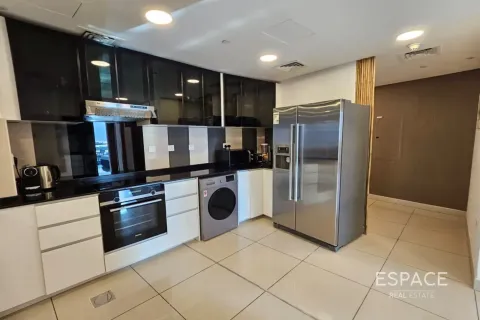 Снять в аренду квартиру в Дубай Марине, Дубай: 3 спальни, 154м², № 122898 - фото 12