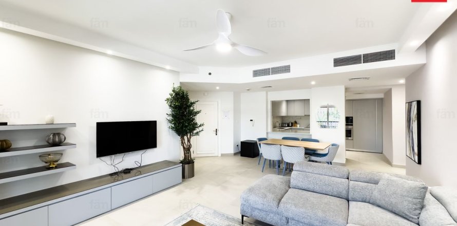 Apartamento en Old Town, Dubai, 2 dormitorios, 130.5 m², № 99376