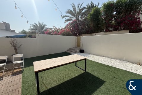 Villa in Springs 14, The Springs, Dubai 3 bedrooms, 290 sq.m. № 74852 - photo 3