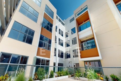 Купить здание в Джумейра Вилладж Серкл, Дубай: 9403м², № 38964 - фото 1
