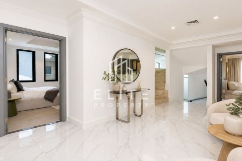 Villa in Palm Jumeirah, Dubai 5 bedrooms, 622 sq.m. № 121474 - photo 13