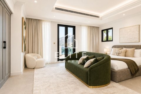 Villa in Palm Jumeirah, Dubai 5 bedrooms, 622 sq.m. № 121474 - photo 11
