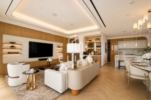 Квартира в Аль-Васле, Дубай, 4 спальни, 490м², № 121470
