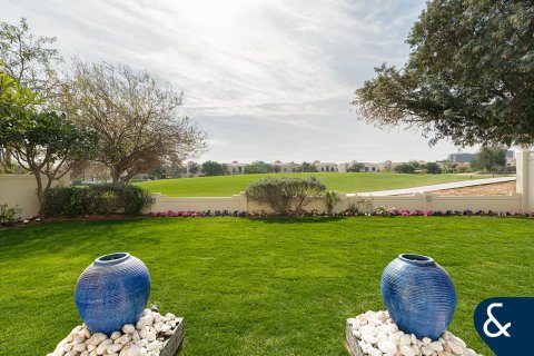 Villa in Victory Heights, Dubai Sports City, Dubai 5 bedrooms, 357 sq.m. № 98895 - photo 22