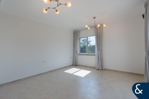 Villa in Victory Heights, Dubai Sports City, Dubai 5 bedrooms, 357 sq.m. № 98895 - photo 12