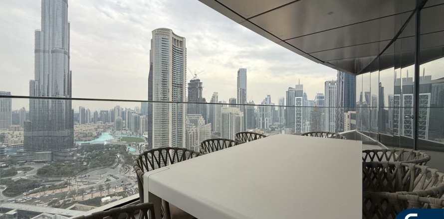 Apartment in Downtown Dubai (Downtown Burj Dubai), Dubai 3 bedrooms, 226 sq.m. № 98894